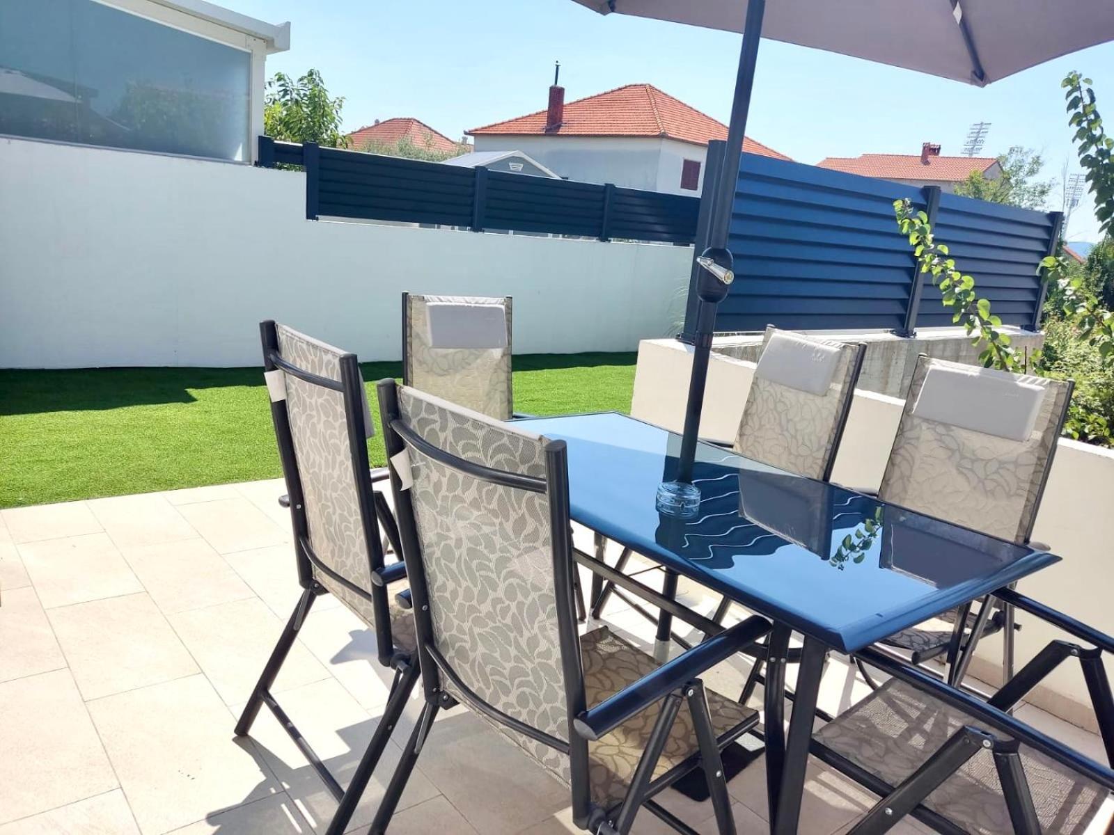 Holiday Apartment Zadar - With Summer Balcony And Parking Exterior photo